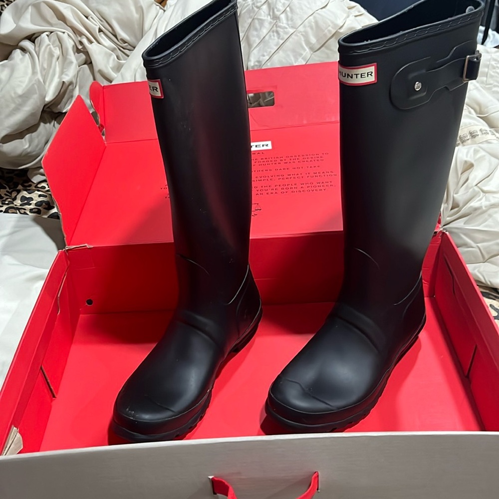 Black Hunter boots